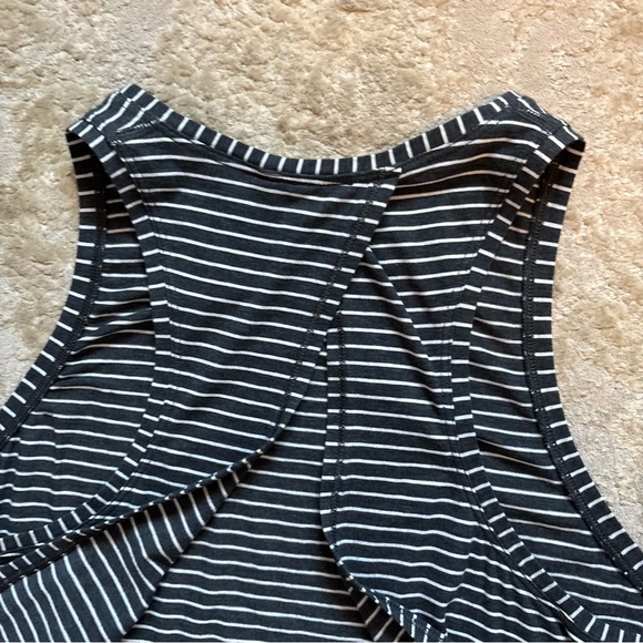 Lululemon All Tied Up Tank Modern Stripe Heathered Black White Size 6 - Picture 11 of 12